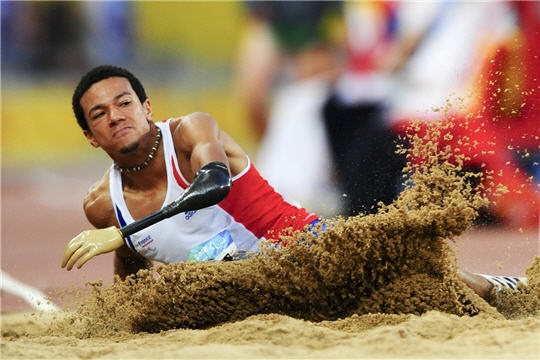 Athlétisme : Arnaud Assoumani triple sauteur argenté