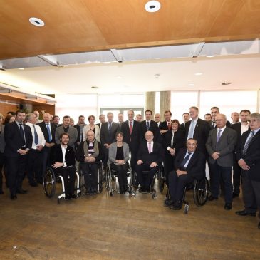 Le président de l’IPC Sir Philip Craven reçu en France